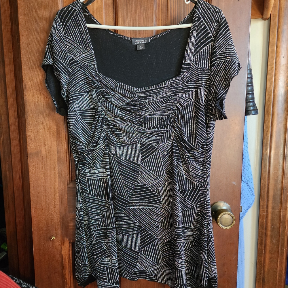 Dressbarn Black and White Patterned Blouse